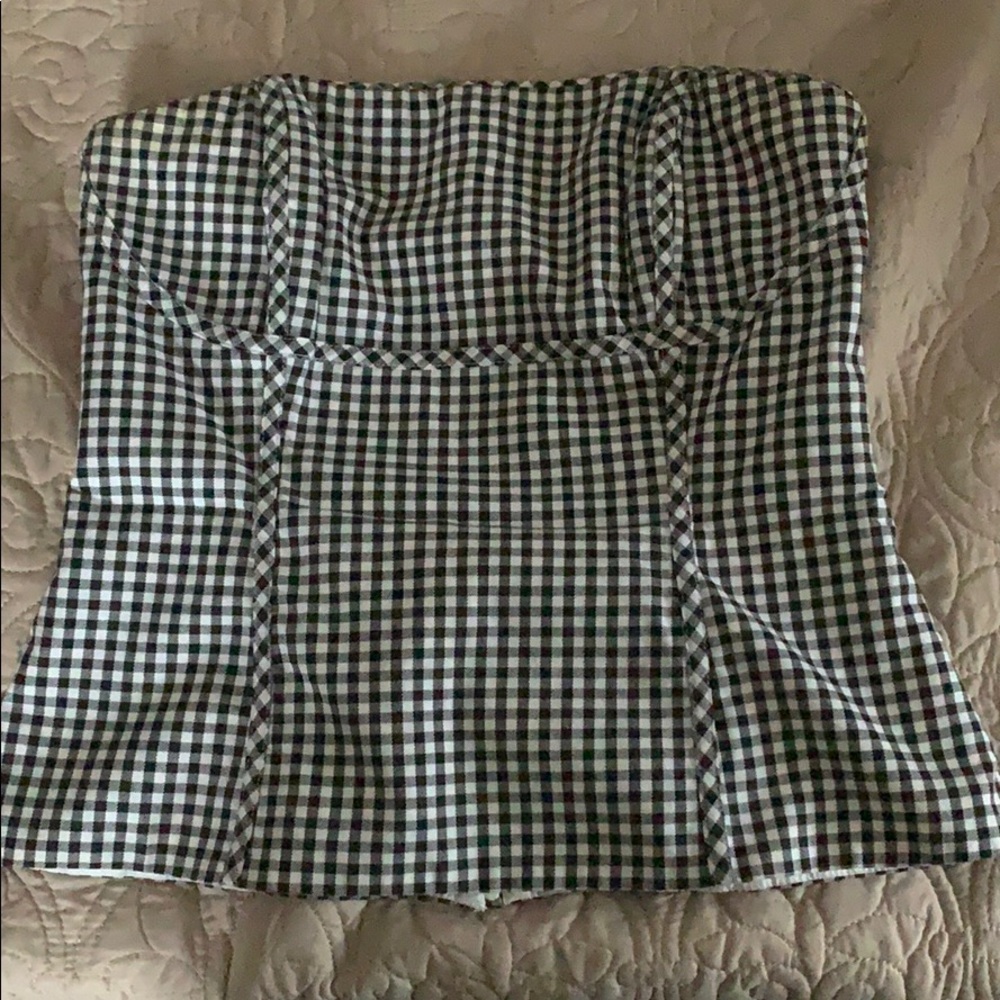 Gingham tube top 🖤🤍